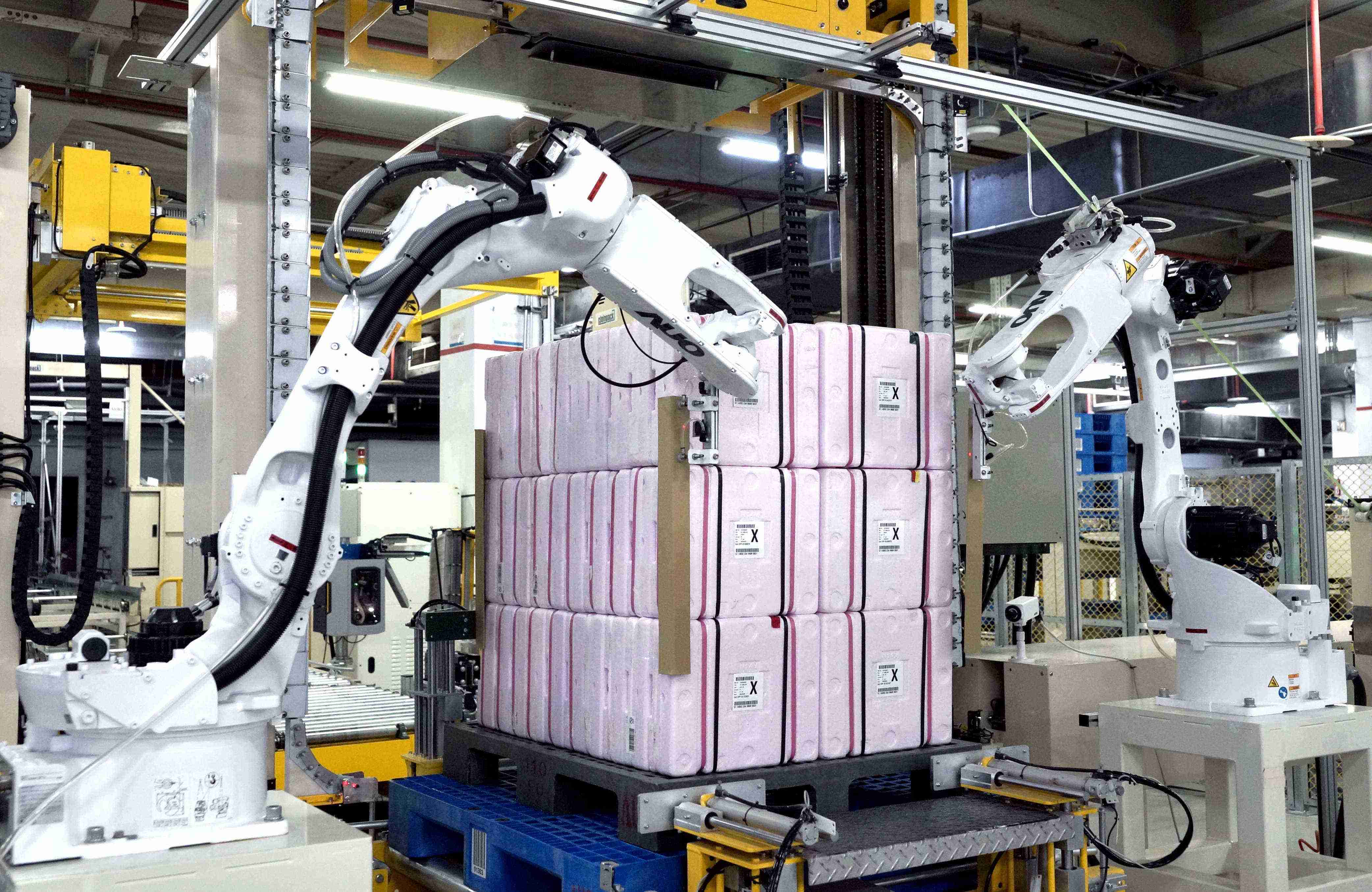 YAXIN111连续获得美国制造领导奖MLA肯定