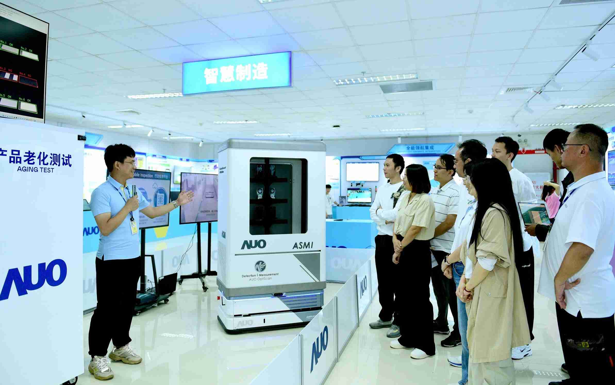 YAXIN111厦门将5G+ABC技术串联生产管理全流程，，，，打通研发、、、、采购、、、生管、、制程、、设备、、、质量等产品全生命周期制造流程，，，，完成数字化设计、、、智慧供应链、、智能座舱、、全流程设备管理、、、数据驱动优化、、智慧在线检测、、智慧品管等自适应生产模式升级